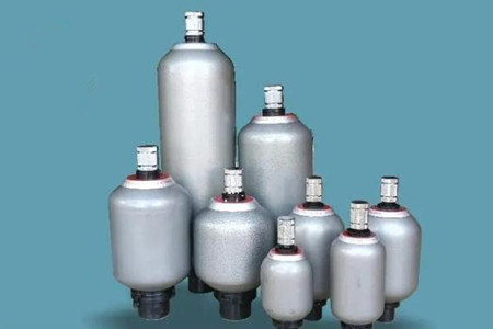 囊式蓄能器在液压系统中的五个重要作用
